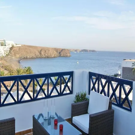 Playa Blanca Sleeps 6 Pool Wifi Villa *